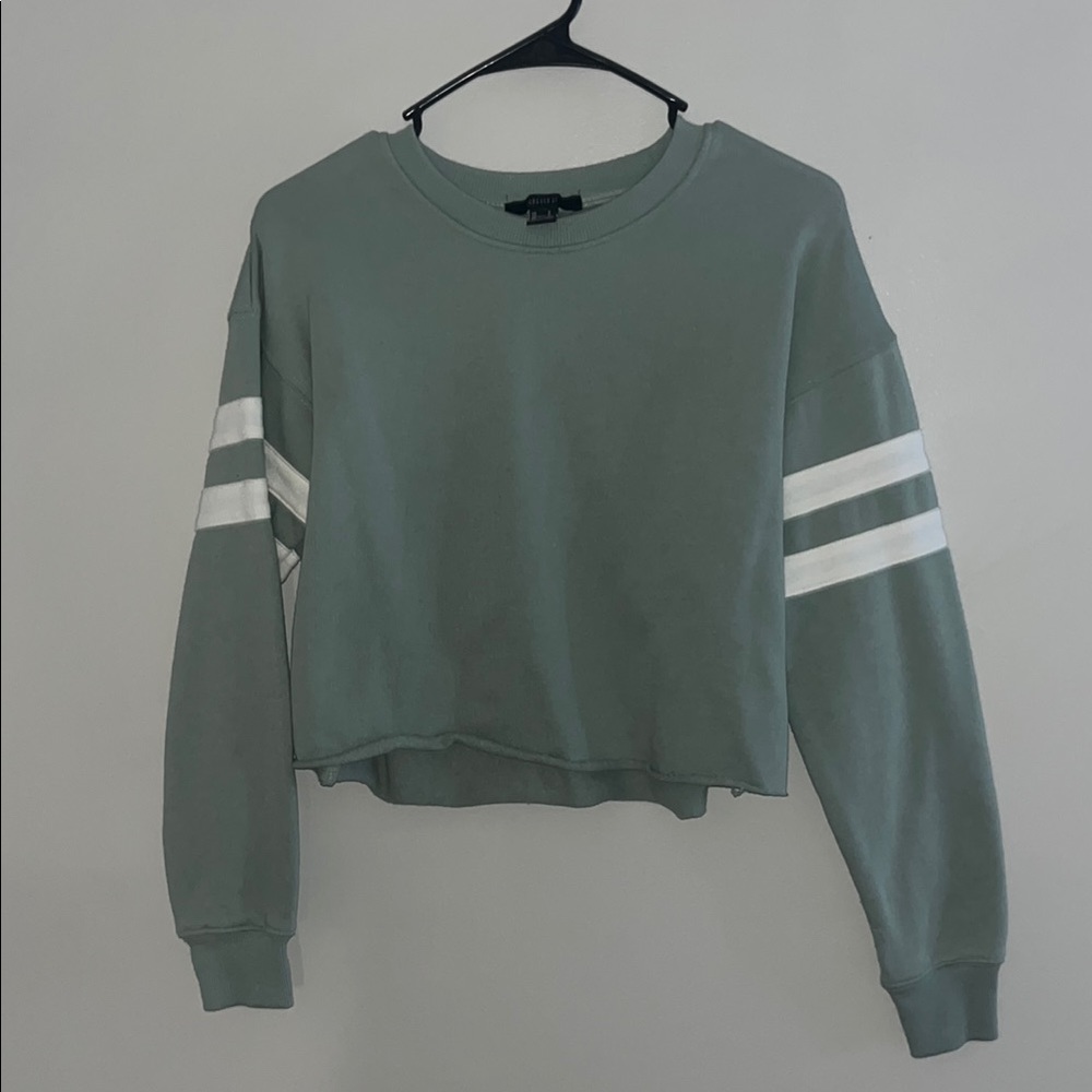 Forever 21 Green Cropped Boxy Sweatshirt